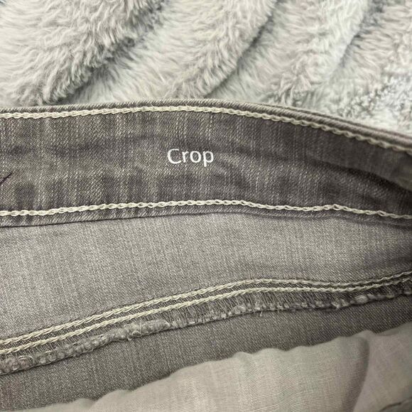 Gloria Vanderbilt Women's Jeans Size 14 Crop Gray  All Around Slimming Effect - Picture 5 of 8